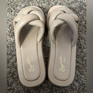 Women’s Seychelles Cream Platform Sandals Size 7.5